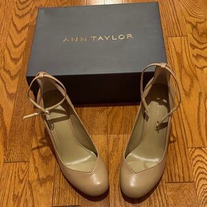 Ann Taylor Rosebud Blush Ankle Strap Heels - New - Never Been Worn